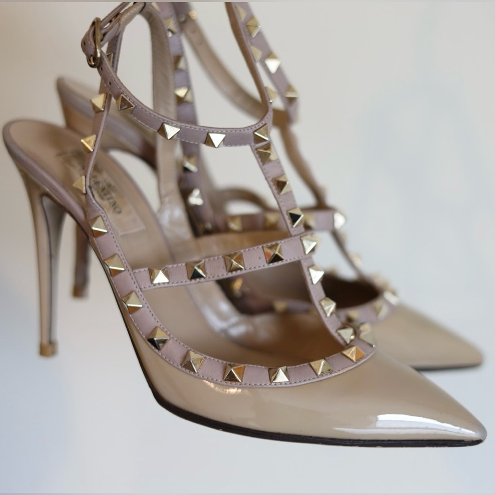 Valentino Garavani Rockstud Caged Pumps